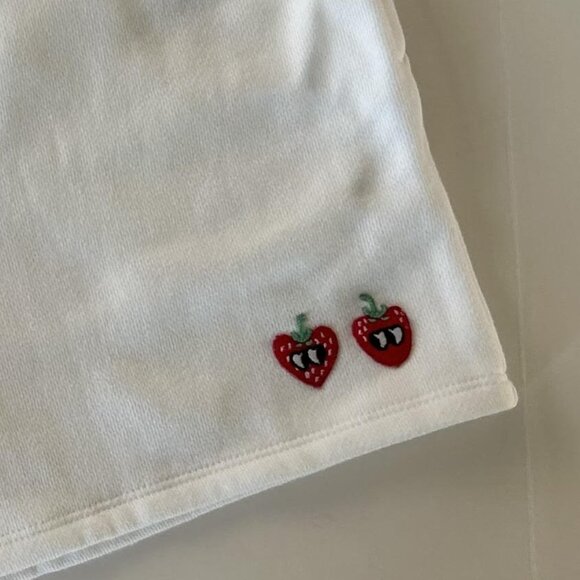 VS Pink Ivy Fleece Campus Shorts Optic White Strawberry L NWT - Picture 5 of 5